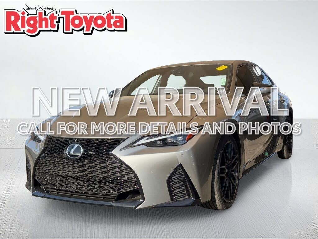 2023 LEXUS IS