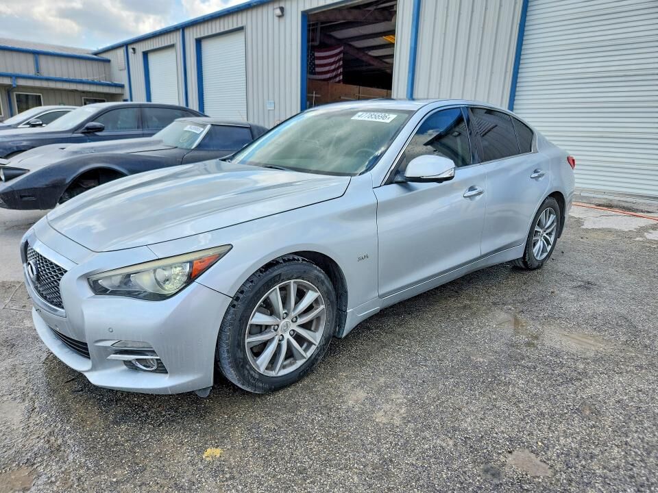 2016 INFINITI Q50