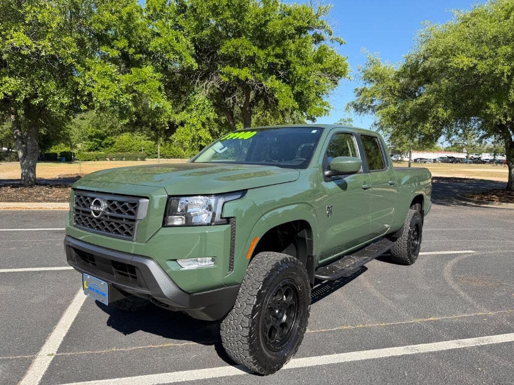 2024 NISSAN Frontier