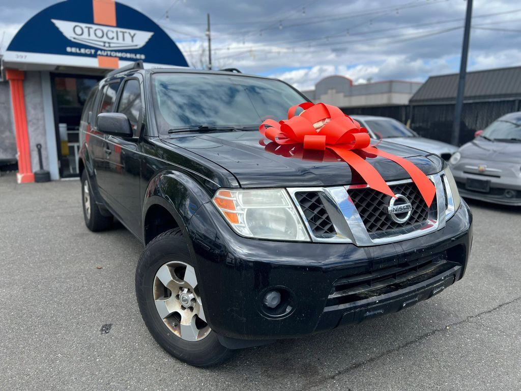 2011 NISSAN Pathfinder