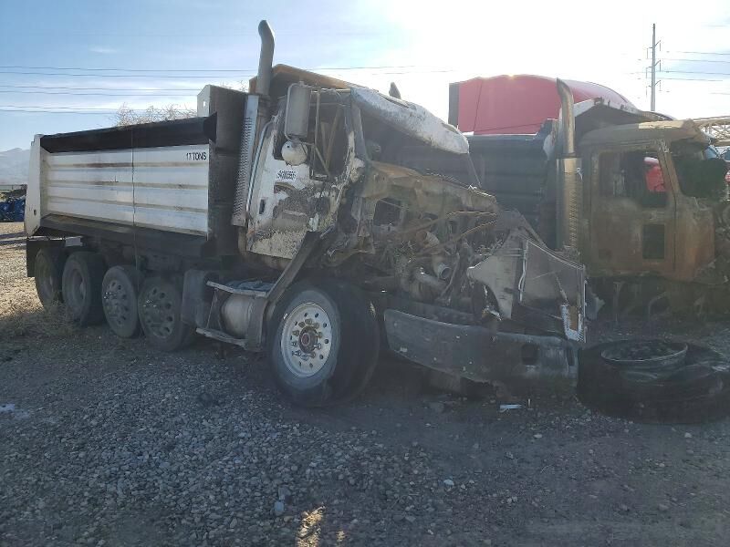 2005 STERLING TRUCK L9500 series