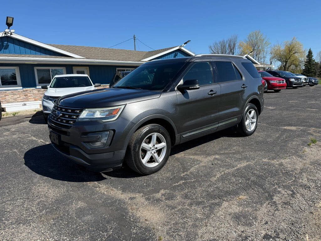 2016 FORD Explorer