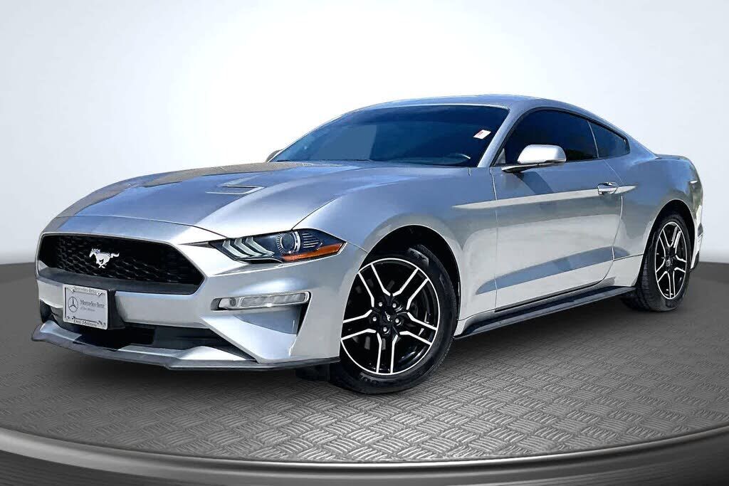 2020 FORD Mustang