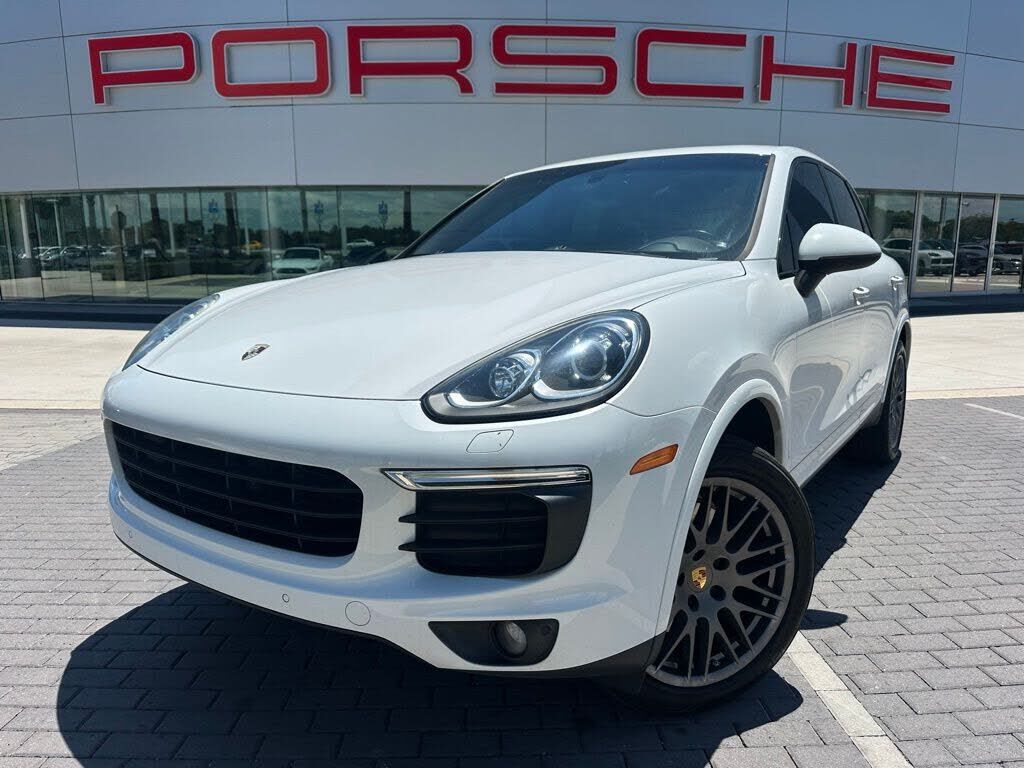 2018 PORSCHE Cayenne