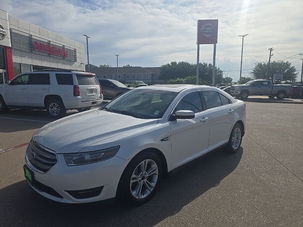 2015 FORD Taurus
