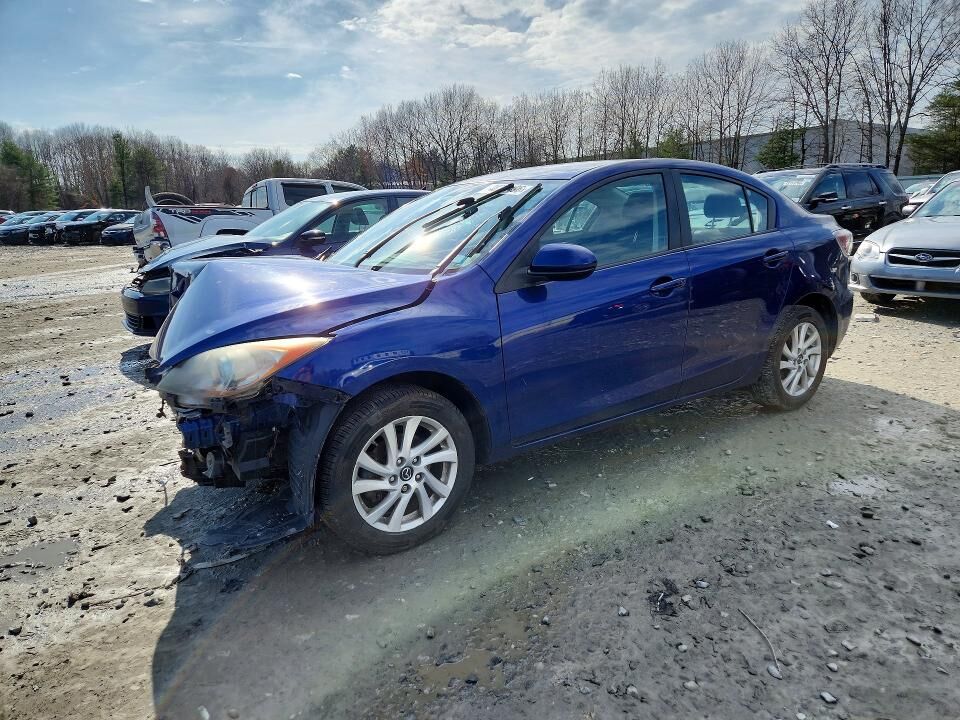2013 MAZDA Mazda3