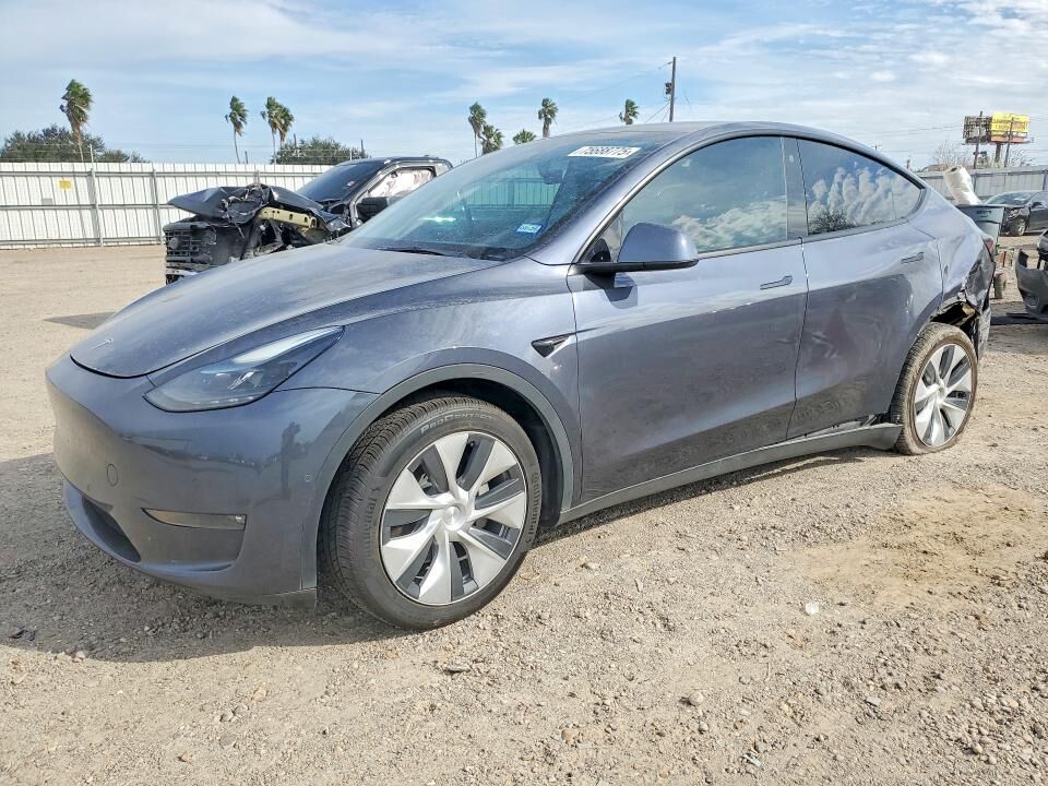 2022 TESLA Model Y