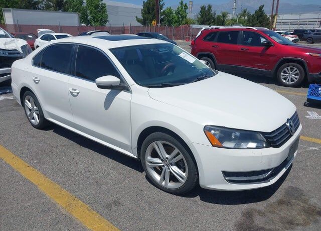 2014 VOLKSWAGEN Passat