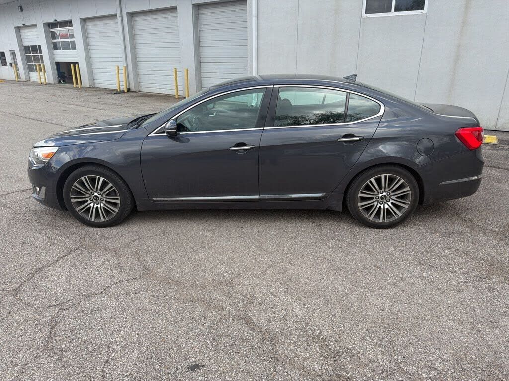 2014 KIA Cadenza