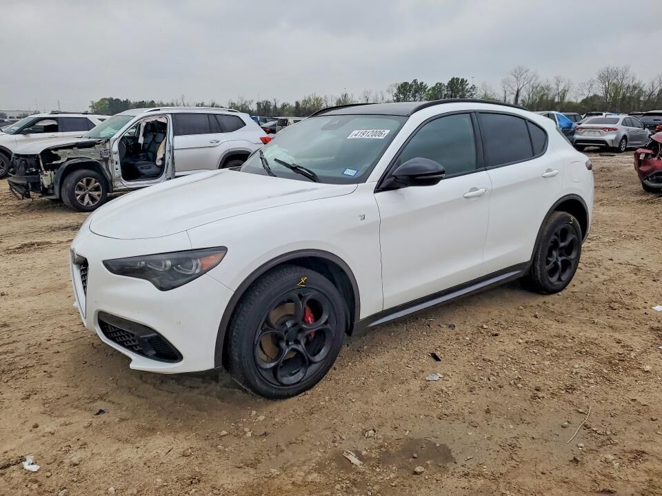 2024 ALFA ROMEO Stelvio