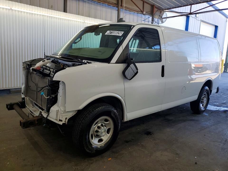 2021 CHEVROLET Express