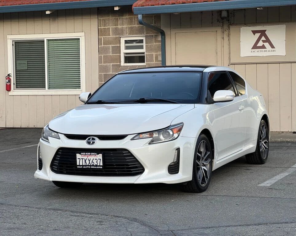 2016 TOYOTA SCION