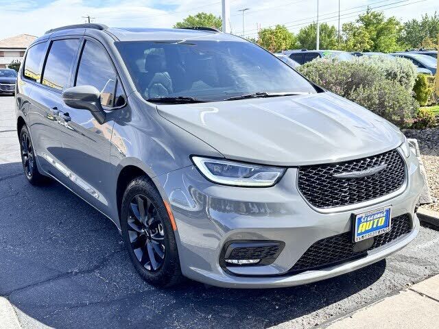 2021 CHRYSLER Pacifica