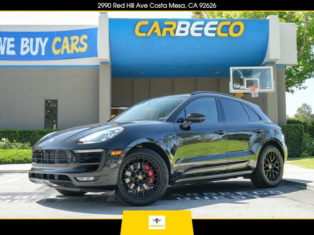 2018 PORSCHE Macan
