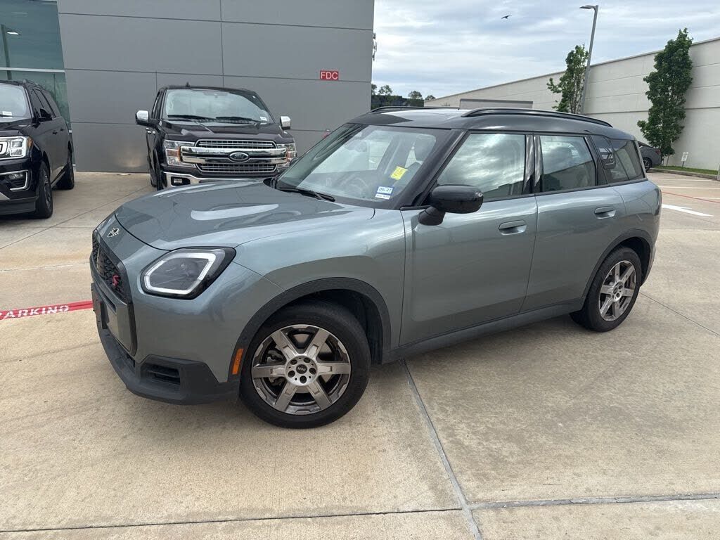 2025 MINI Countryman
