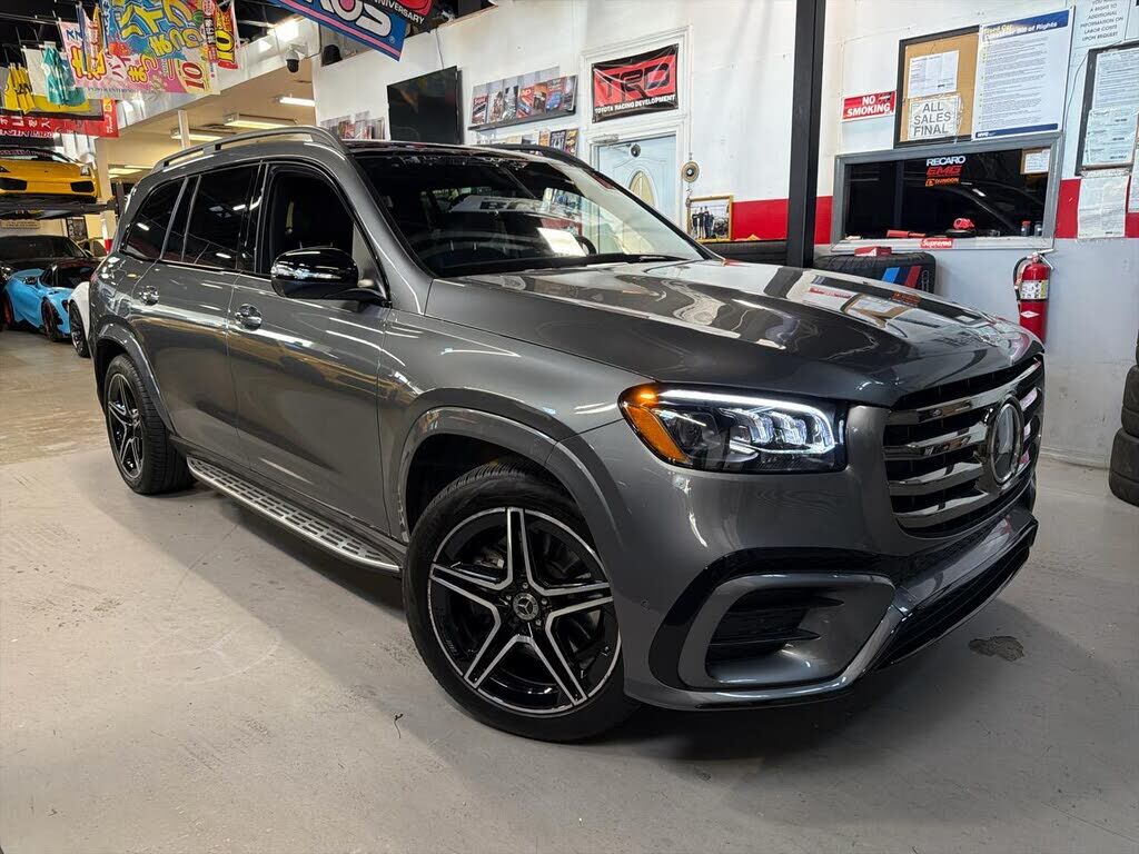 2025 MERCEDES-BENZ GLS-Class