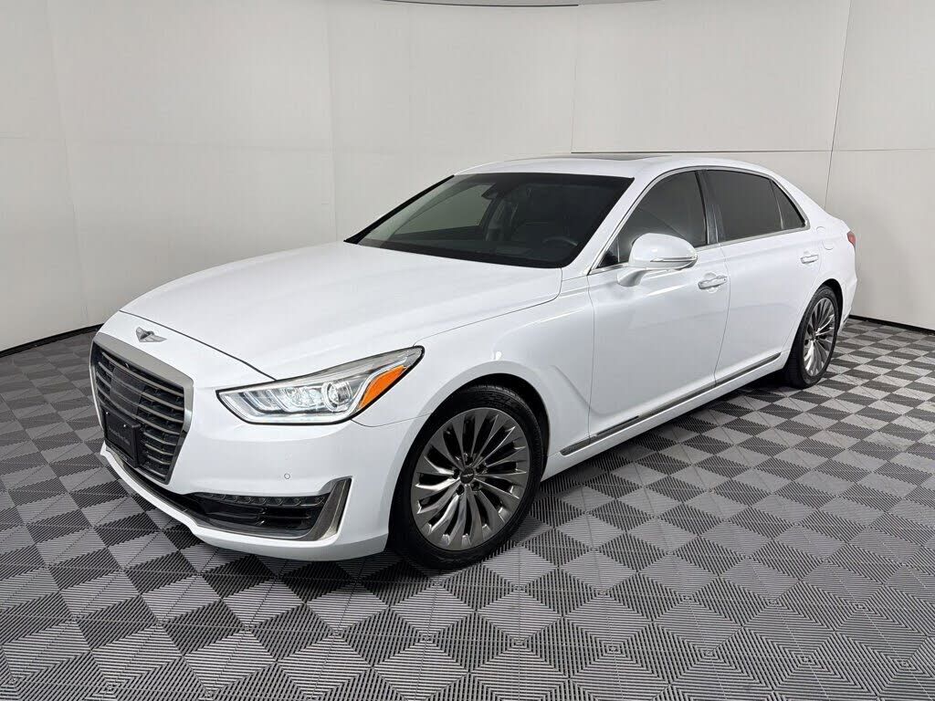 2018 GENESIS G90