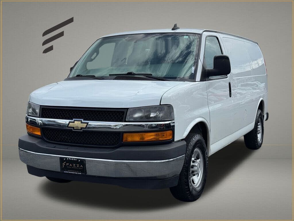 2021 CHEVROLET Express