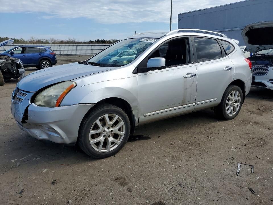 2013 NISSAN Rogue