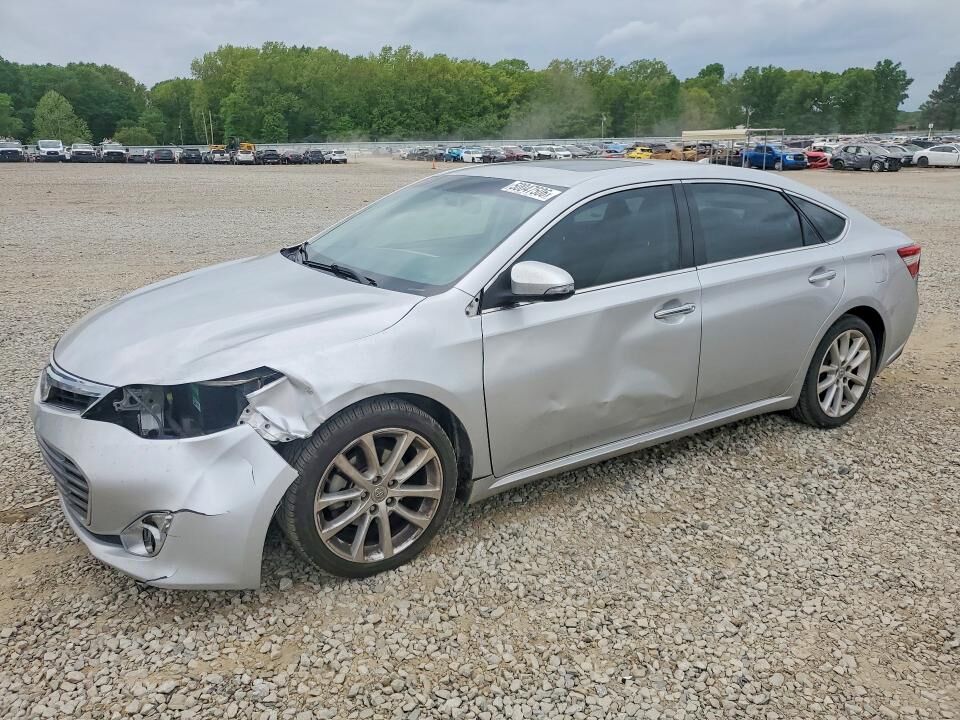 2013 TOYOTA Avalon