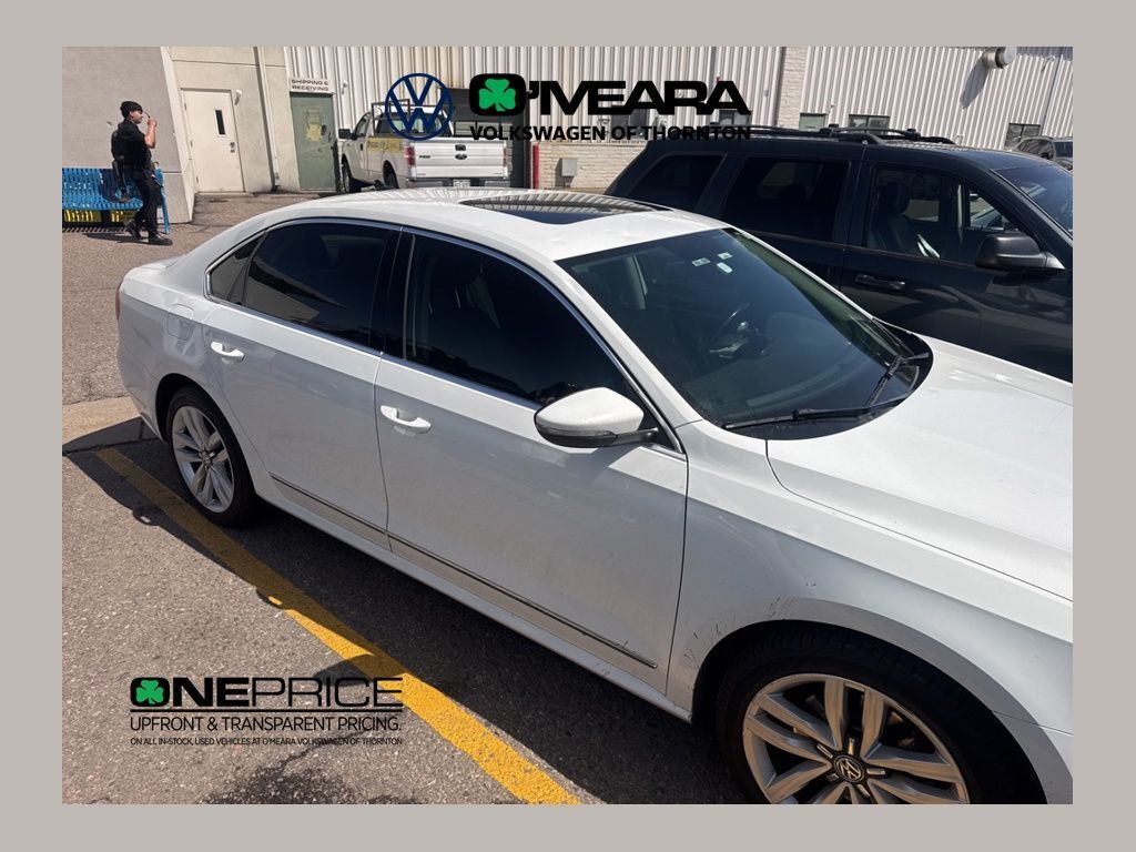 2017 VOLKSWAGEN Passat