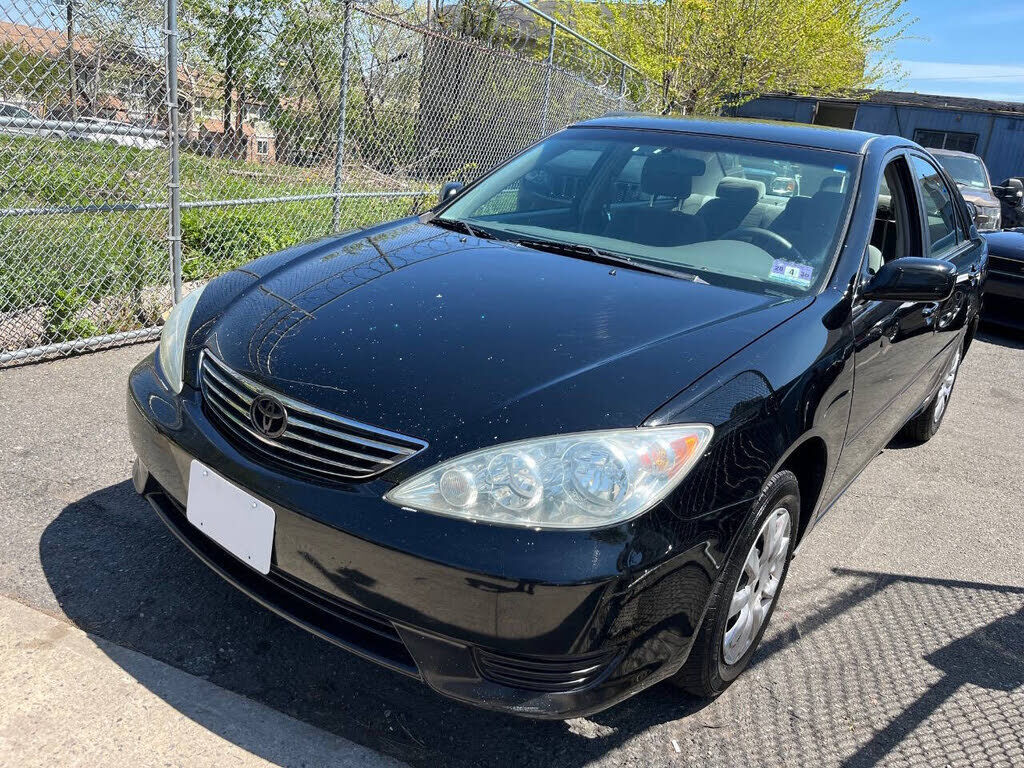 2005 TOYOTA Camry
