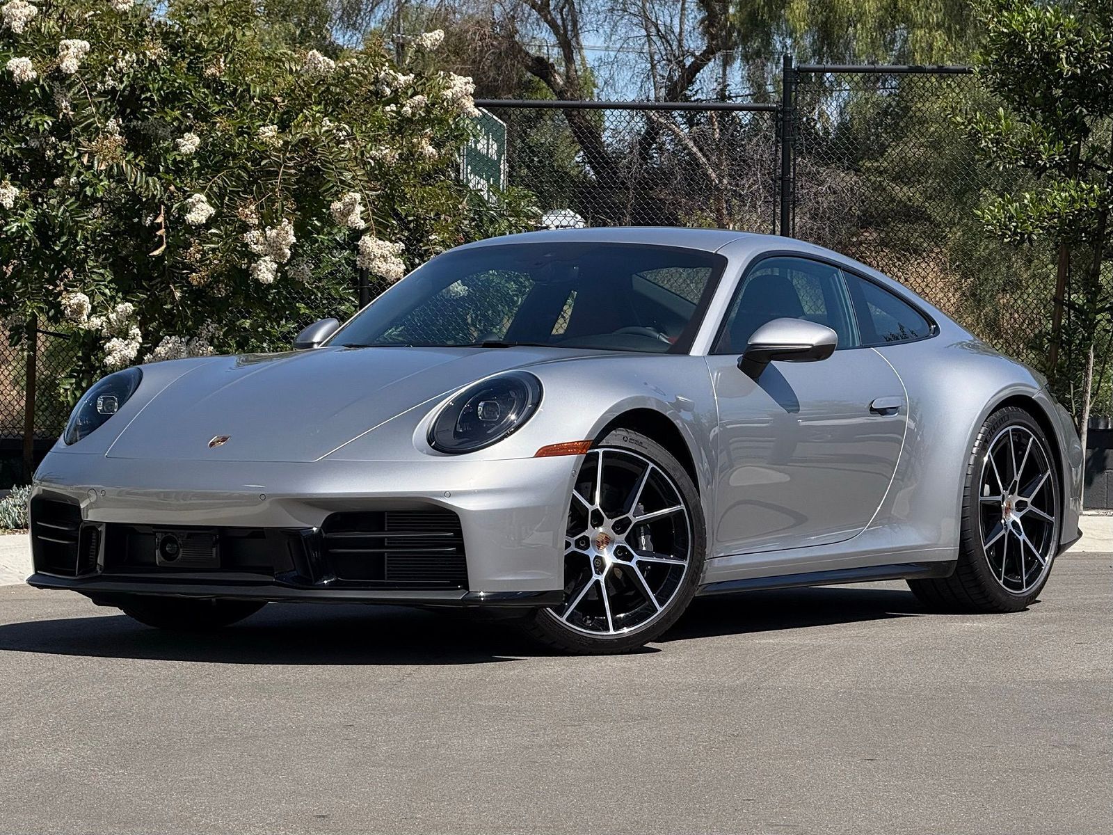 2025 PORSCHE 911