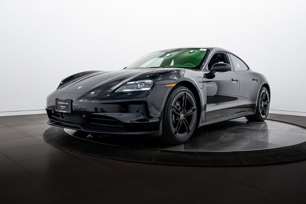 2026 PORSCHE Taycan