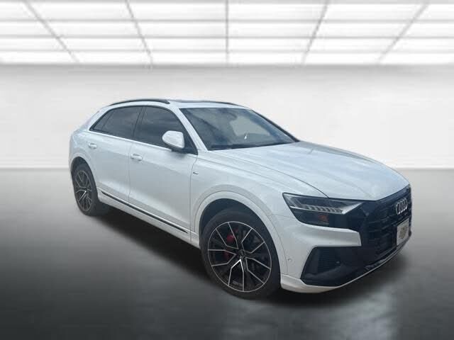 2023 AUDI Q8