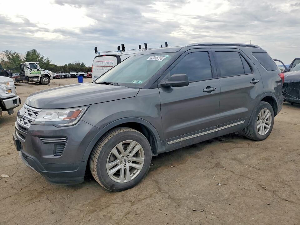 2019 FORD Explorer
