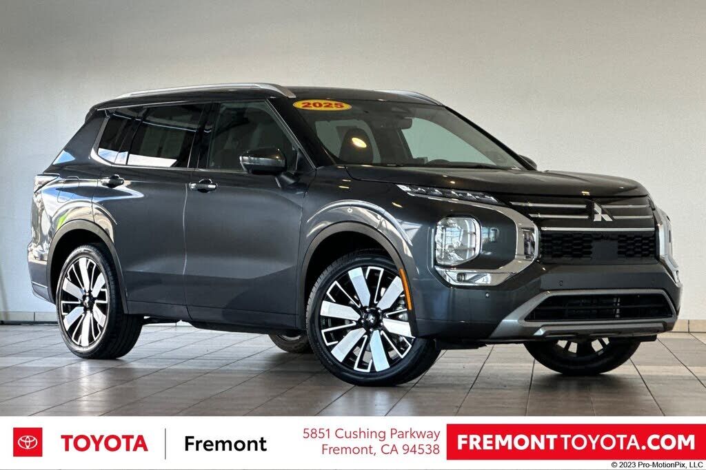 2025 MITSUBISHI Outlander