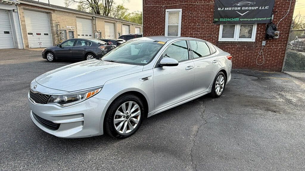 2017 KIA Optima