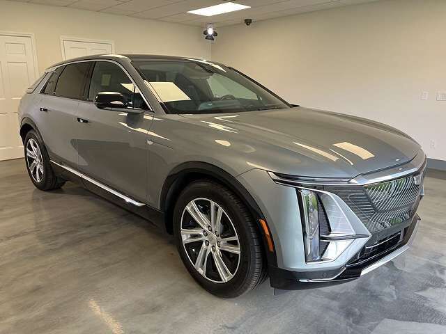 2024 CADILLAC Lyriq