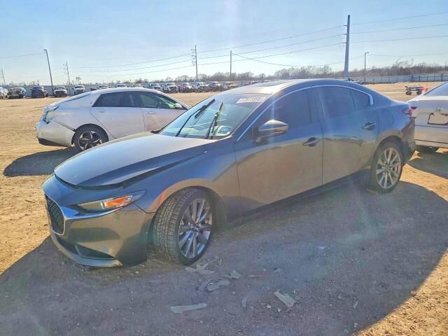 2021 MAZDA Mazda3
