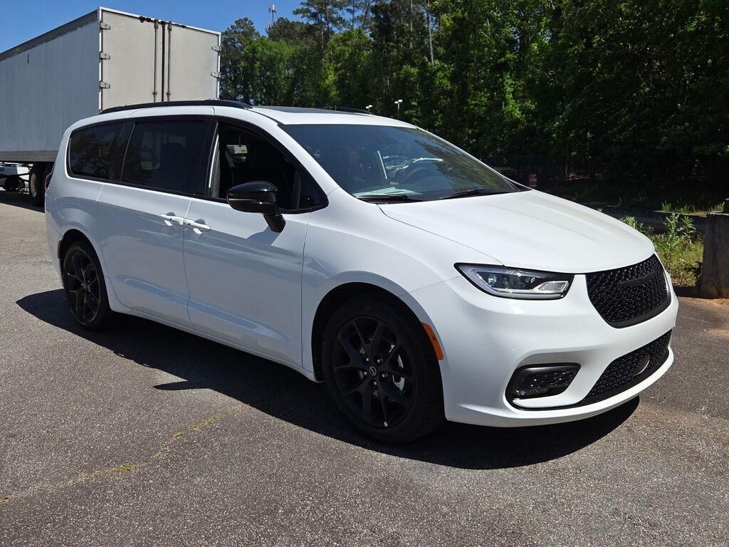 2026 CHRYSLER Pacifica
