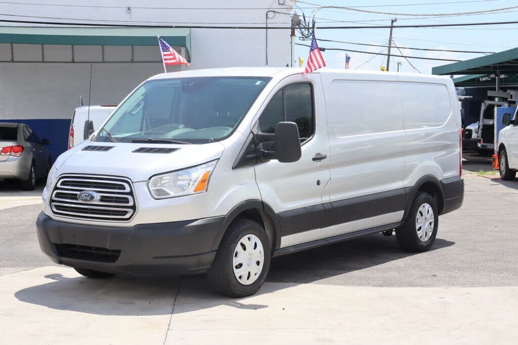 2019 FORD Transit