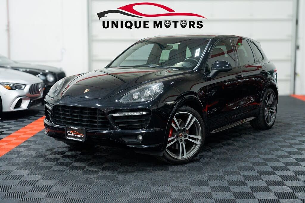 2014 PORSCHE Cayenne