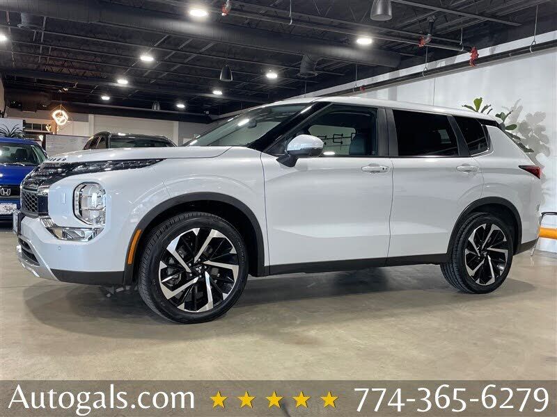 2024 MITSUBISHI Outlander