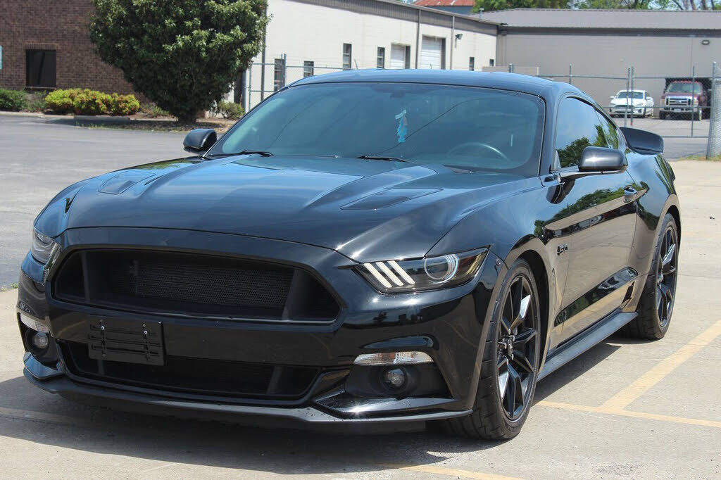 2017 FORD Mustang
