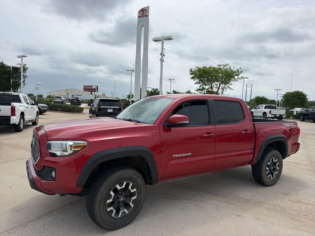 2019 TOYOTA Tacoma