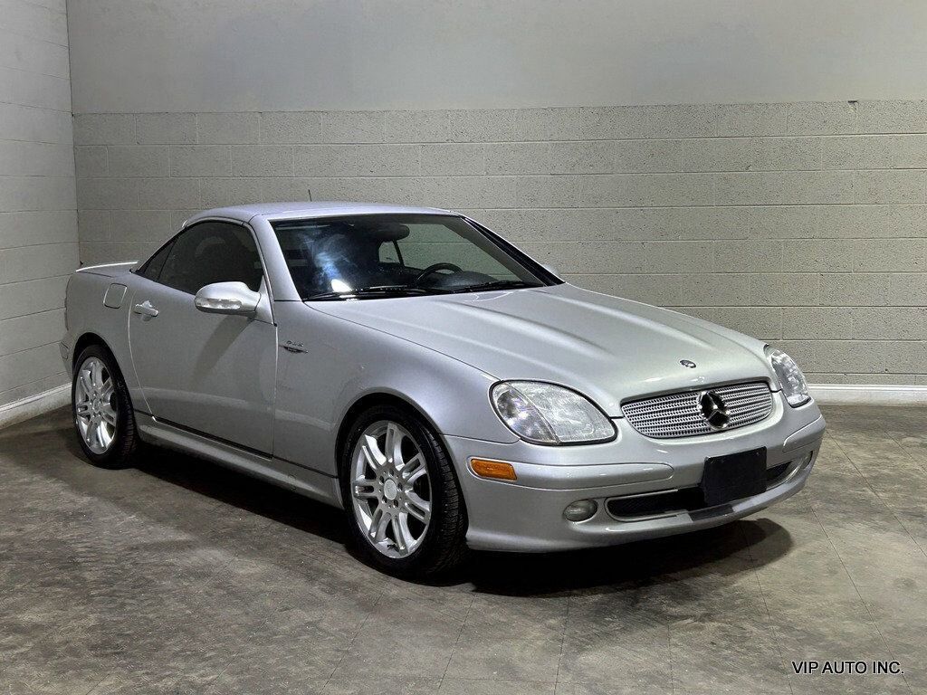 2004 MERCEDES-BENZ SLK-Class