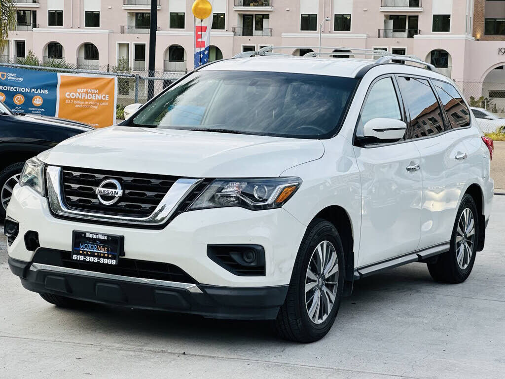 2020 NISSAN Pathfinder