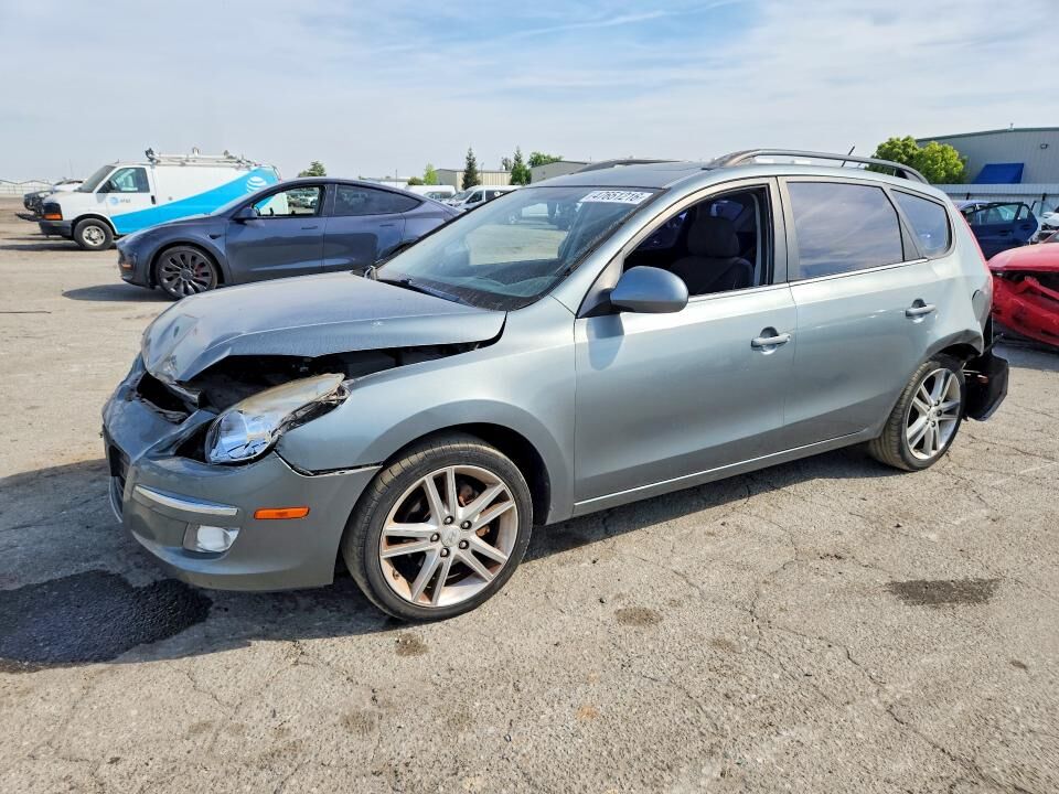 2010 HYUNDAI Elantra Touring