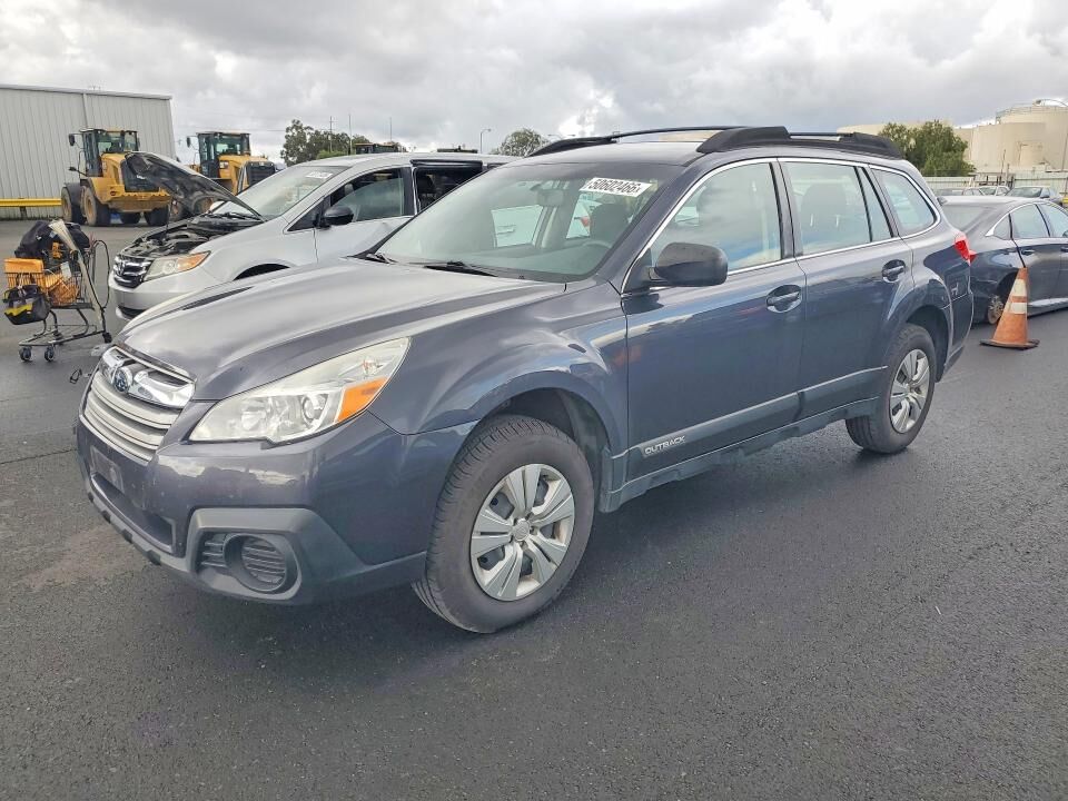 2013 SUBARU Outback