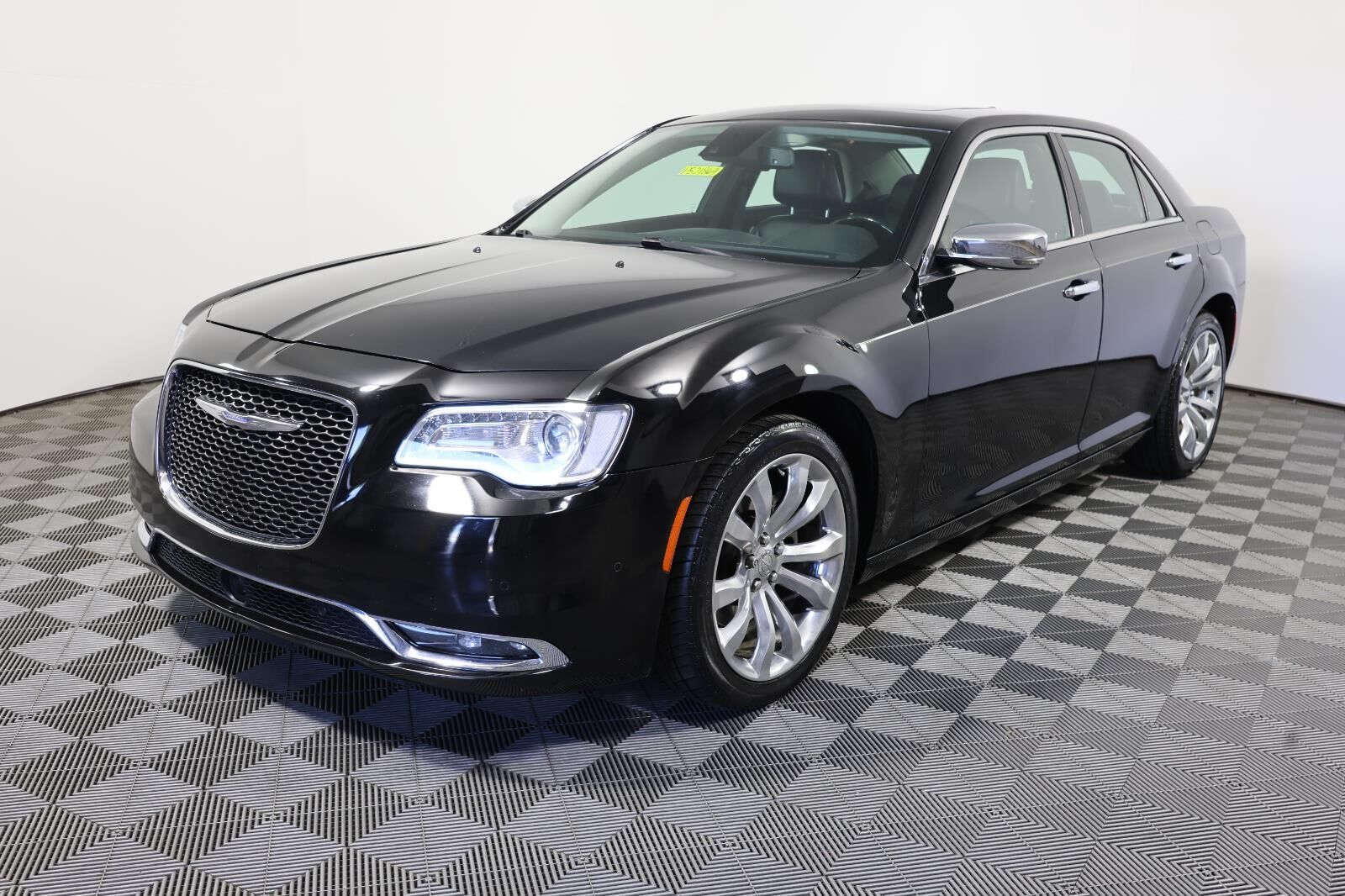 2017 CHRYSLER 300