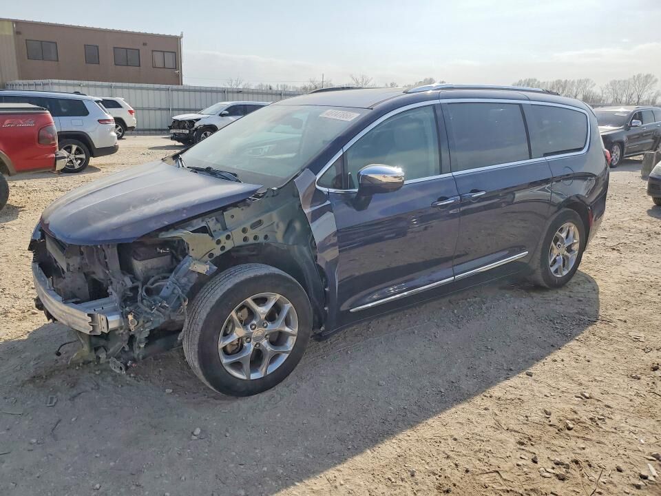 2017 CHRYSLER Pacifica