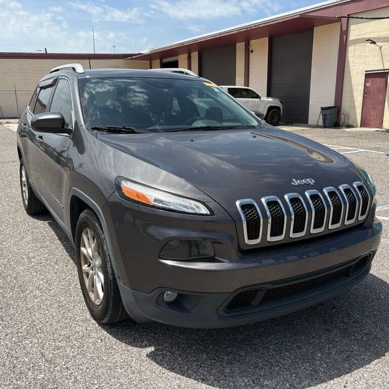 2018 JEEP Cherokee