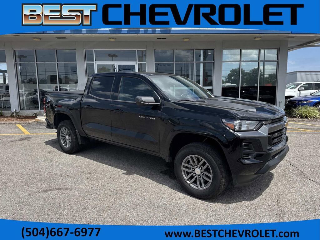 2025 CHEVROLET Colorado