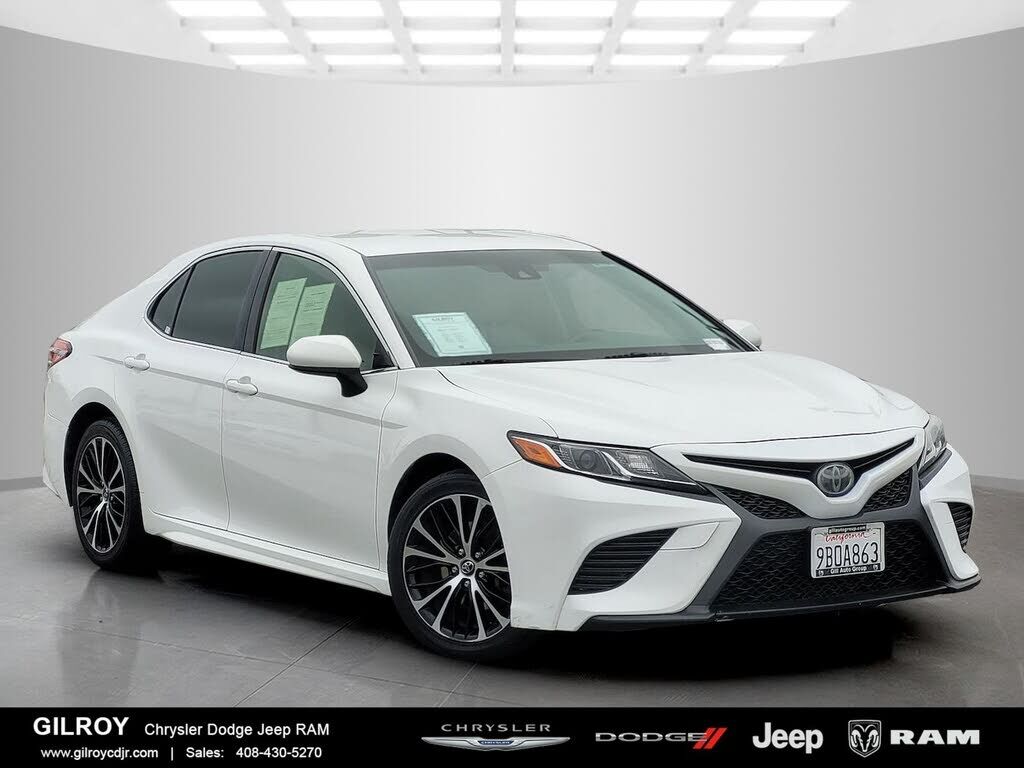 2018 TOYOTA Camry
