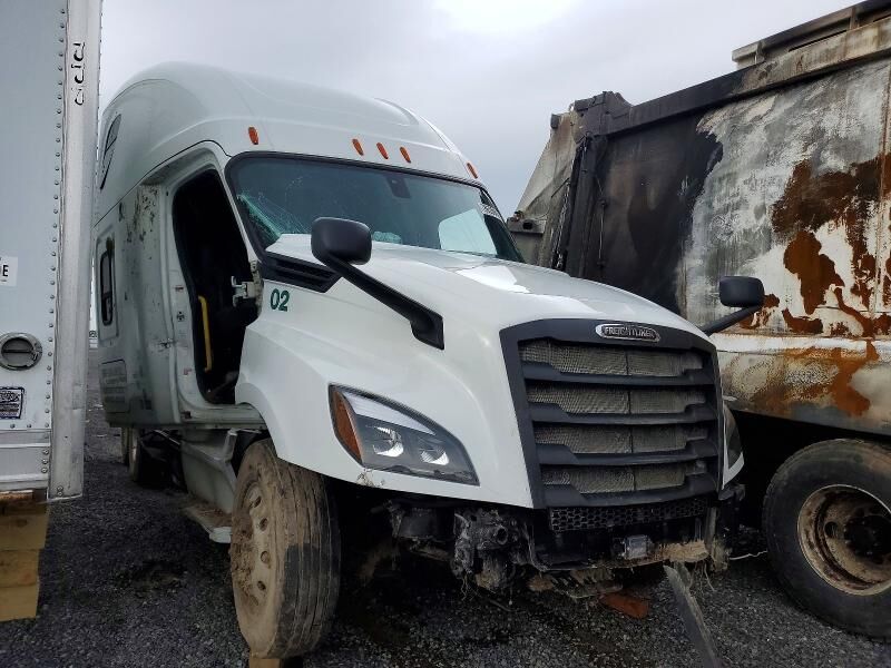 2019 FREIGHTLINER New Cascadia 126" Sleepercab